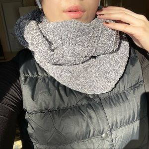 Super soft infinity scarf ✨
